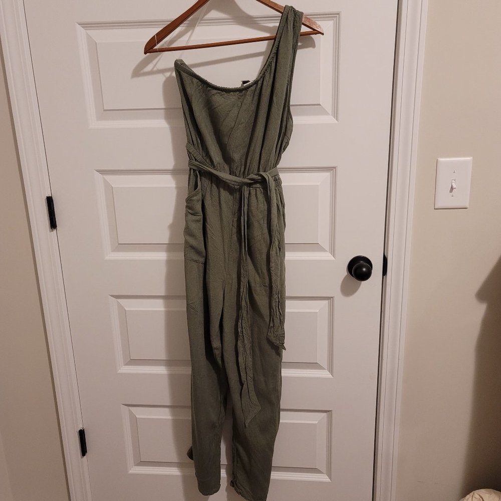 AE One Shoulder Jumpsuit